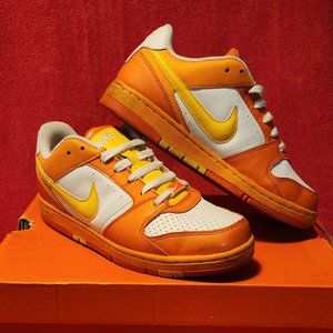 AIR Nike Prestige II - Womens 7.5 - ORANGE (2007)